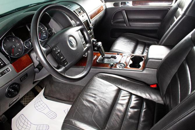 Volkswagen Touareg I Рестайлинг с пробегом 2010 года, цена 1 599 000 рублей, 291122 км, внедорожник, Автокод Объявления