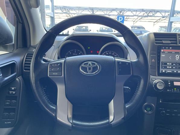 Toyota Land Cruiser Prado 150 Series с пробегом 2011 года, цена 2 850 000 рублей, 219000 км, внедорожник, Автокод Объявления