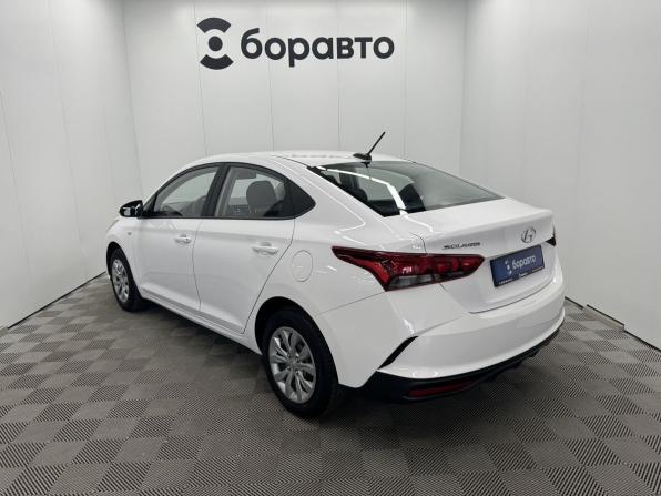 Hyundai Solaris II Рестайлинг с пробегом 2021 года, цена 1 775 000 рублей, 40653 км, седан, Автокод Объявления
