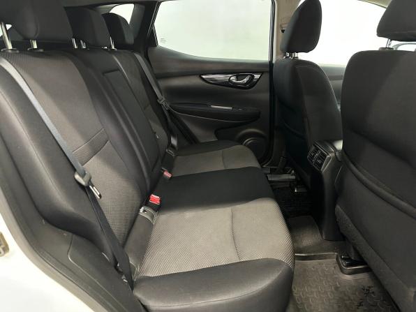 Nissan Qashqai II с пробегом 2017 года, цена 1 695 000 рублей, 142961 км, внедорожник, Автокод Объявления