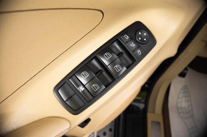 Mercedes-Benz M-Класс II (W164) с пробегом 2007 года, цена 1 799 000 рублей, 188523 км, внедорожник, Автокод Объявления