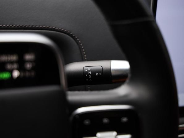 Li Auto (Lixiang) L9 I с пробегом 2023 года, цена 4 999 000 рублей, 84821 км, внедорожник, Автокод Объявления