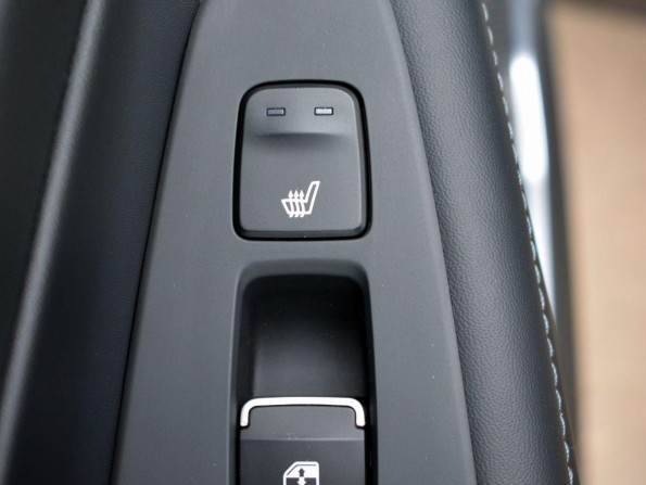 Hyundai Santa Fe IV Рестайлинг с пробегом 2021 года, цена 3 549 000 рублей, 79881 км, offers.body_type.unknown, Автокод Объявления