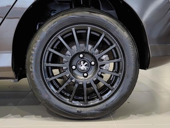 Peugeot 308 I Рестайлинг с пробегом 2011 года, цена 480 000 рублей, 198296 км, хэтчбек, Автокод Объявления