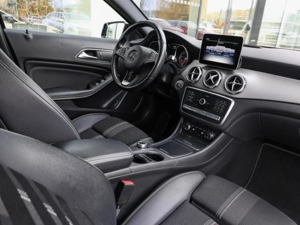 Mercedes-Benz GLA I (X156) Рестайлинг с пробегом 2019 года, цена 2 798 000 рублей, 90424 км, внедорожник, Автокод Объявления