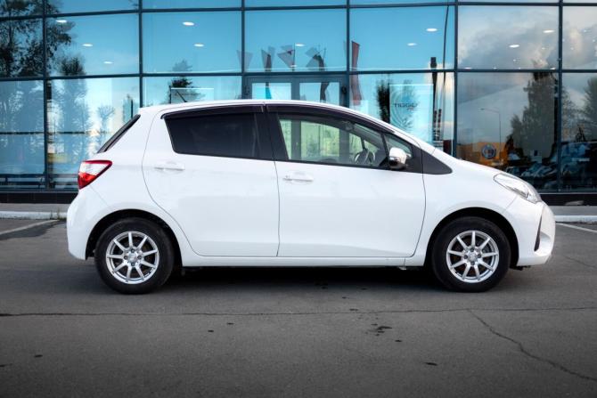 Toyota Vitz III (XP130) Рестайлинг 2 с пробегом 2019 года, цена 899 000 рублей, 86620 км, хэтчбек, Автокод Объявления