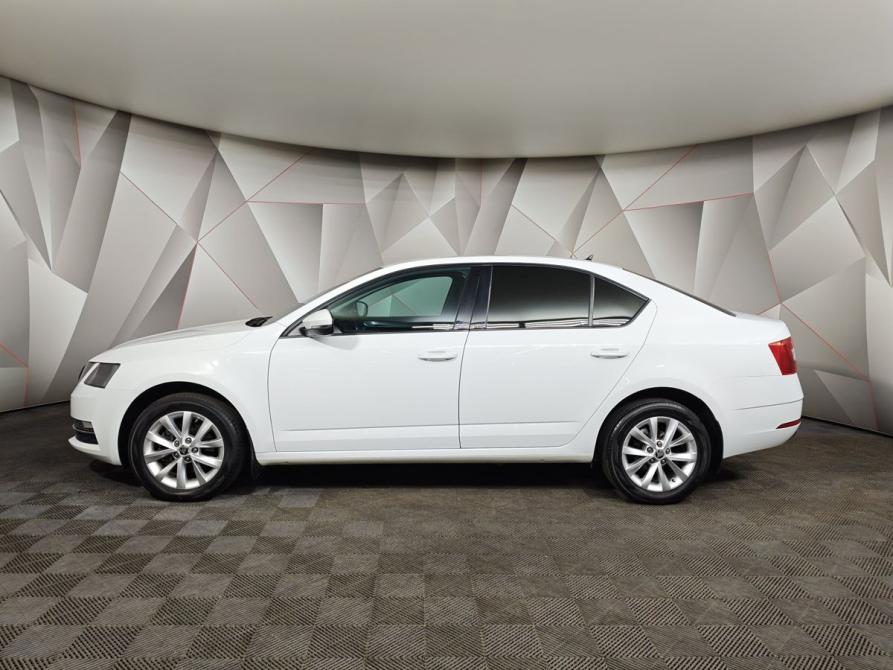 Skoda Octavia III (A7) Рестайлинг Москва  - изображение 5