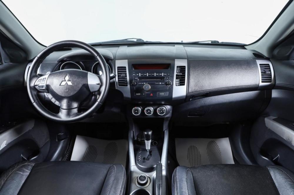 Mitsubishi Outlander II Рестайлинг Новосибирск  - изображение 9