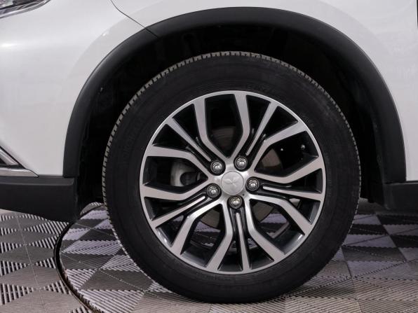 Mitsubishi Outlander III Рестайлинг 2 с пробегом 2017 года, цена 2 300 000 рублей, 67400 км, внедорожник, Автокод Объявления