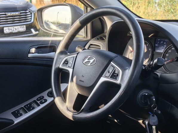 Hyundai Solaris I Рестайлинг с пробегом 2016 года, цена 959 000 рублей, 124000 км, хэтчбек, Автокод Объявления