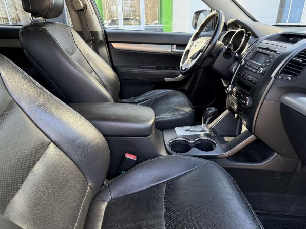 Kia Sorento II с пробегом 2009 года, цена 999 000 рублей, 305199 км, внедорожник, Автокод Объявления