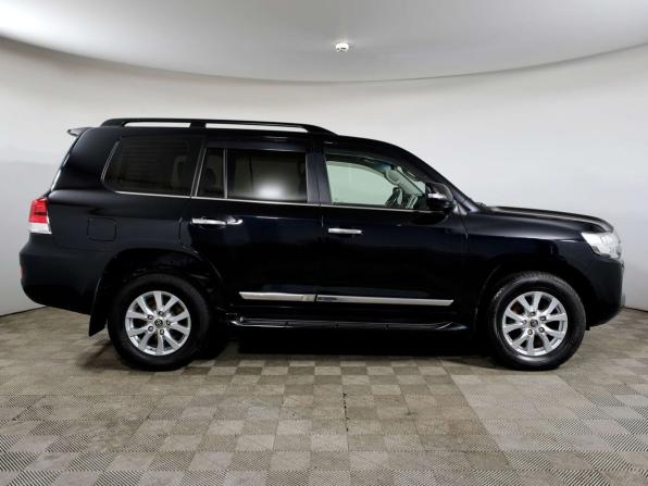 Toyota Land Cruiser 200 Series Рестайлинг 2 с пробегом 2019 года, цена 6 298 000 рублей, 188708 км, внедорожник, Автокод Объявления