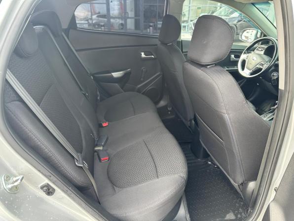 Kia Rio III Рестайлинг с пробегом 2015 года, цена 960 000 рублей, 165263 км, седан, Автокод Объявления