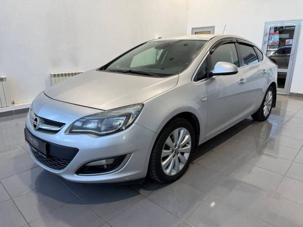 Opel Astra J Рестайлинг с пробегом 2012 года, цена 795 000 рублей, 128710 км, седан, Автокод Объявления