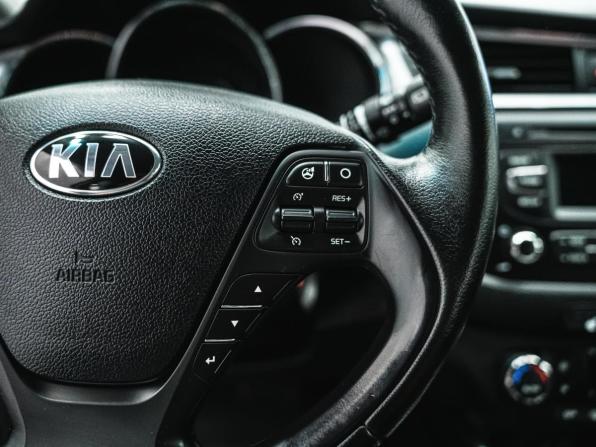 Kia Ceed II Рестайлинг с пробегом 2016 года, цена 1 279 000 рублей, 110089 км, хэтчбек, Автокод Объявления