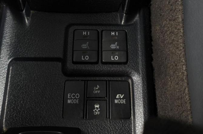 Toyota Corolla XI (E160 E170 E180) с пробегом 2017 года, цена 1 649 000 рублей, 120000 км, универсал, Автокод Объявления