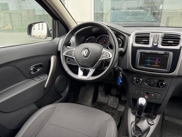 Renault Sandero II Рестайлинг с пробегом 2021 года, цена 1 395 000 рублей, 50146 км, хэтчбек, Автокод Объявления