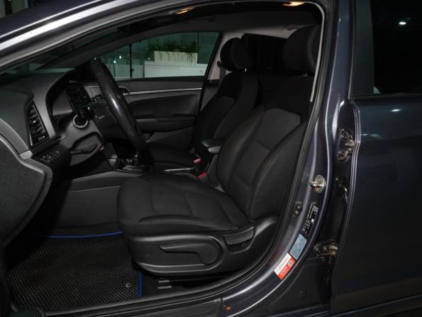 Hyundai Elantra VI (AD) с пробегом 2018 года, цена 998 000 рублей, 205887 км, седан, Автокод Объявления