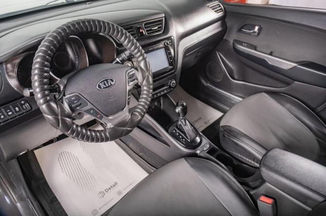 Kia Rio III Рестайлинг с пробегом 2016 года, цена 1 059 000 рублей, 130000 км, седан, Автокод Объявления