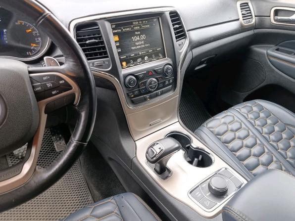 Jeep Grand Cherokee IV (WK2) Рестайлинг с пробегом 2013 года, цена 1 799 000 рублей, 185379 км, внедорожник, Автокод Объявления