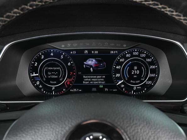 Volkswagen Tiguan II с пробегом 2018 года, цена 2 619 000 рублей, 109186 км, внедорожник, Автокод Объявления