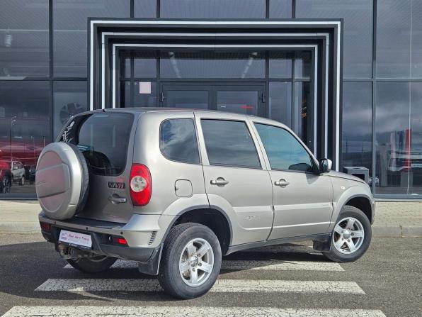 Chevrolet Niva I Рестайлинг с пробегом 2018 года, цена 643 000 рублей, 174000 км, внедорожник, Автокод Объявления