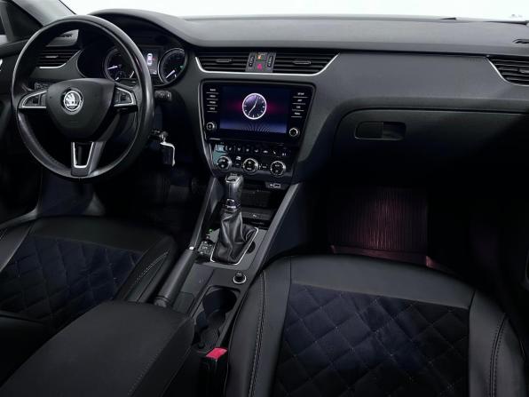 Skoda Octavia III (A7) Рестайлинг с пробегом 2018 года, цена 1 998 000 рублей, 74329 км, лифтбек, Автокод Объявления
