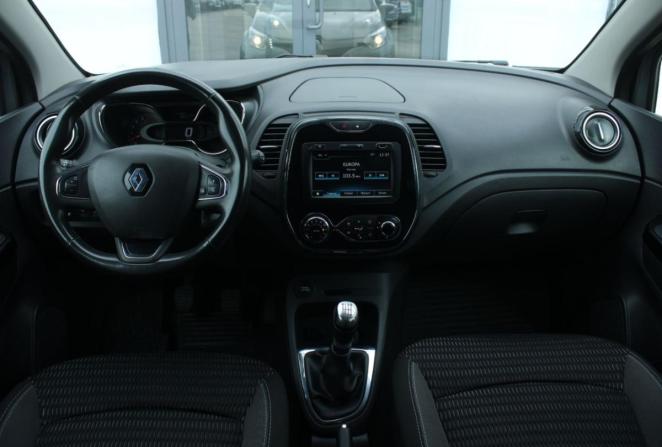 Renault Kaptur I с пробегом 2019 года, цена 1 745 000 рублей, 114914 км, внедорожник, Автокод Объявления
