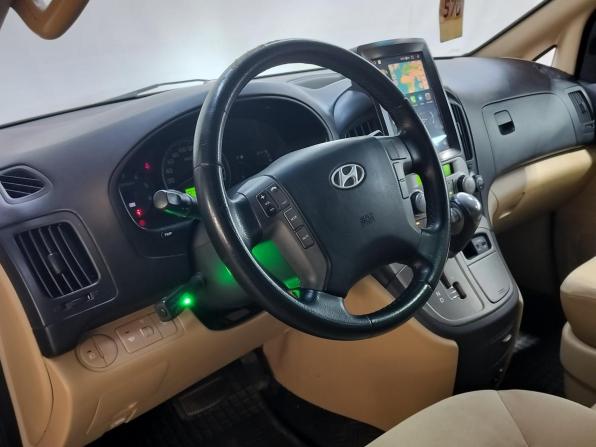Hyundai Grand Starex I с пробегом 2011 года, цена 1 150 000 рублей, 223000 км, минивэн, Автокод Объявления