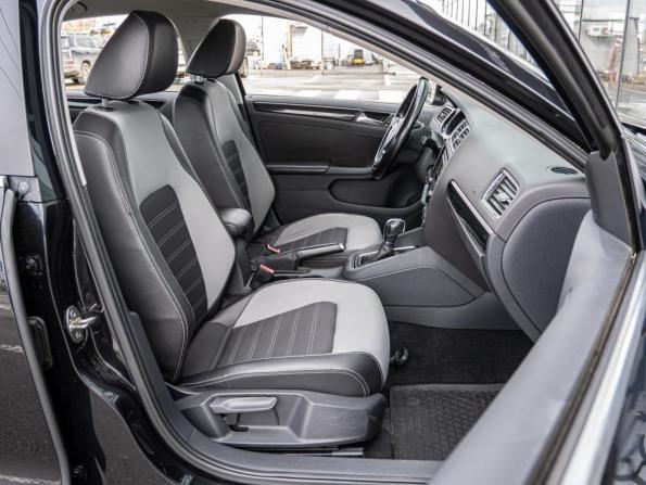 Volkswagen Jetta VI Рестайлинг с пробегом 2015 года, цена 1 399 000 рублей, 153994 км, седан, Автокод Объявления