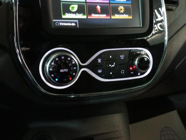 Renault Kaptur I с пробегом 2017 года, цена 1 550 000 рублей, 122368 км, внедорожник, Автокод Объявления
