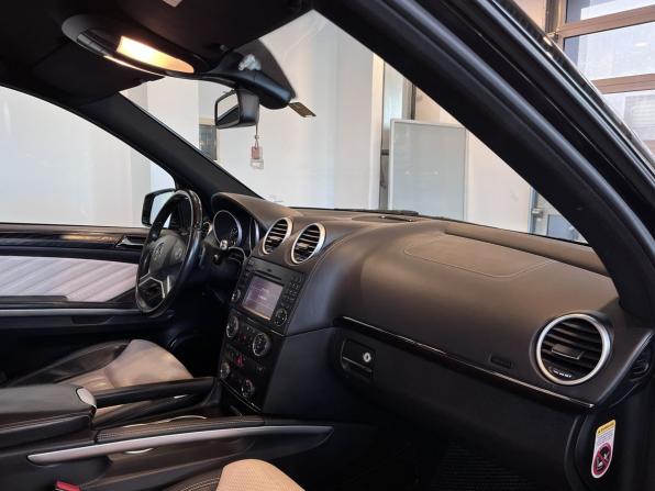 Mercedes-Benz GL-Класс I (X164) Рестайлинг с пробегом 2011 года, цена 2 390 000 рублей, 115905 км, внедорожник, Автокод Объявления