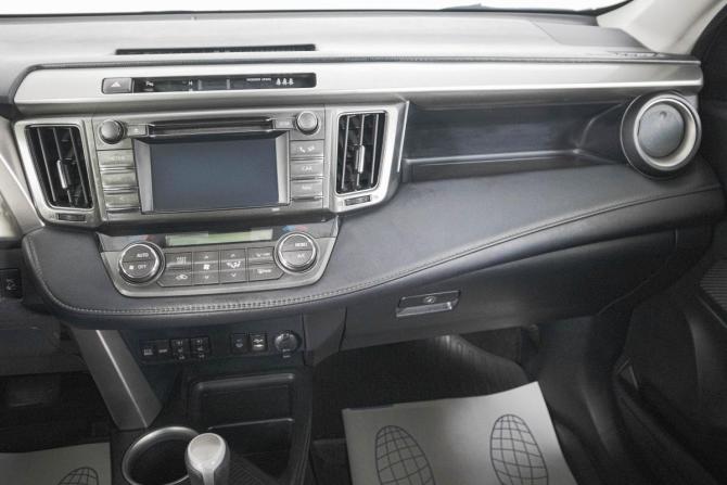 Toyota RAV4 IV (XA40) с пробегом 2015 года, цена 2 649 000 рублей, 164000 км, внедорожник, Автокод Объявления