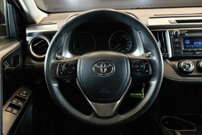 Toyota RAV4 IV (XA40) с пробегом 2015 года, цена 1 879 000 рублей, 174547 км, внедорожник, Автокод Объявления