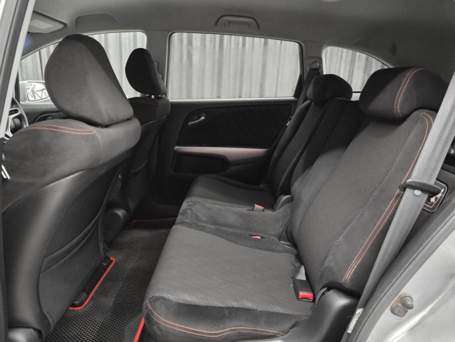 Honda Stream II Рестайлинг Красноярск  - изображение 16