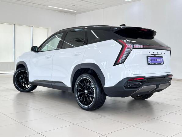 Geely Atlas II с пробегом 2024 года, цена 3 040 000 рублей, 30174 км, внедорожник, Автокод Объявления