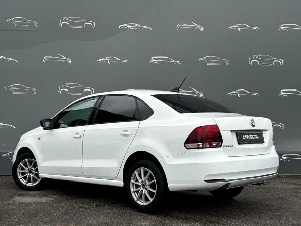 Volkswagen Polo V Рестайлинг с пробегом 2019 года, цена 869 800 рублей, 170072 км, седан, Автокод Объявления