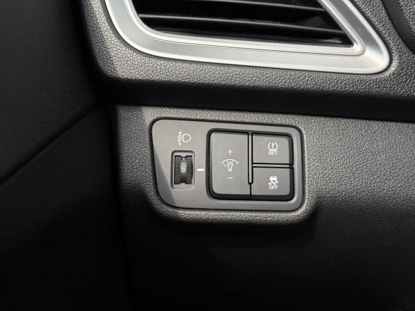 Hyundai Solaris II Рестайлинг с пробегом 2021 года, цена 1 790 000 рублей, 55171 км, седан, Автокод Объявления