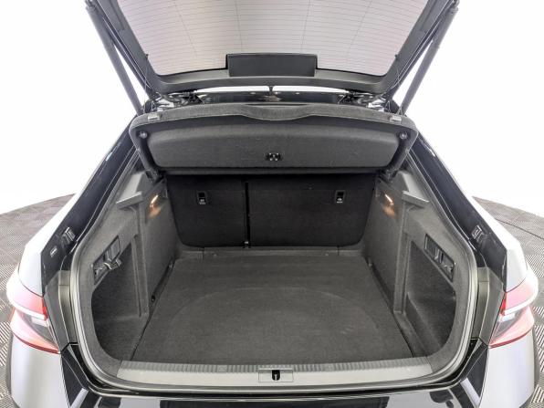 Skoda Superb III Рестайлинг с пробегом 2024 года, цена 3 420 000 рублей, 82225 км, лифтбек, Автокод Объявления