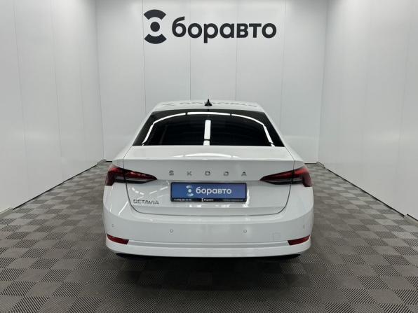 Skoda Octavia IV (A8) с пробегом 2020 года, цена 2 184 000 рублей, 93551 км, лифтбек, Автокод Объявления