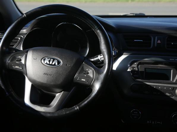 Kia Rio III с пробегом 2013 года, цена 899 000 рублей, 79000 км, седан, Автокод Объявления