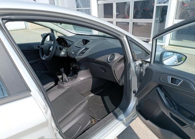 Ford Fiesta Mk6 Рестайлинг с пробегом 2016 года, цена 840 000 рублей, 84000 км, хэтчбек, Автокод Объявления