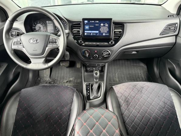 Hyundai Solaris II Рестайлинг с пробегом 2021 года, цена 1 819 000 рублей, 25353 км, седан, Автокод Объявления