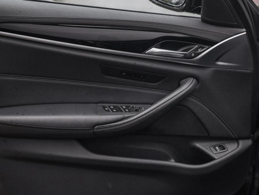 BMW 5 серии VII (G30/G31/G38) Рестайлинг Санкт-Петербург  - изображение 27