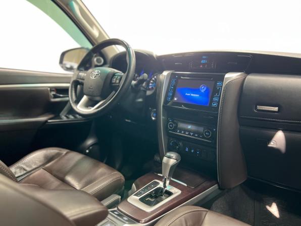 Toyota Fortuner II с пробегом 2017 года, цена 2 800 000 рублей, 166000 км, внедорожник, Автокод Объявления