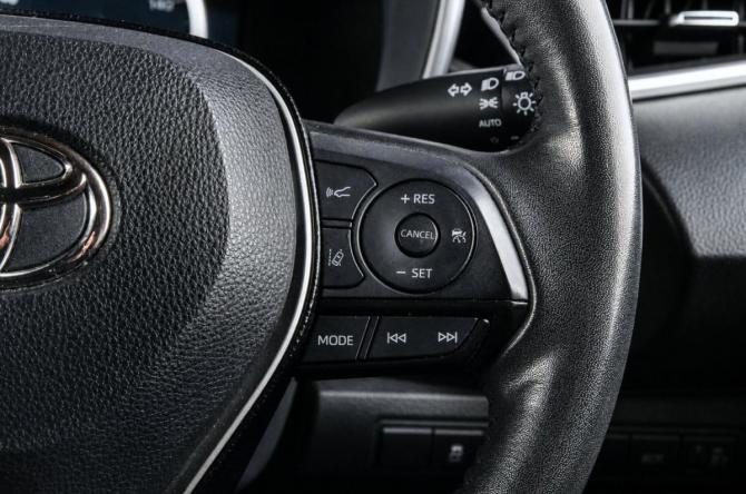 Toyota Corolla XII (E210) с пробегом 2020 года, цена 2 169 000 рублей, 53741 км, хэтчбек, Автокод Объявления