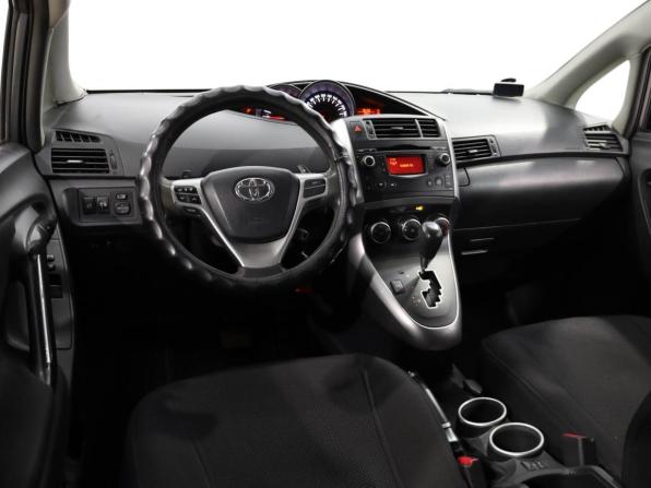 Toyota Verso I Рестайлинг с пробегом 2013 года, цена 1 010 000 рублей, 262652 км, компактвэн, Автокод Объявления