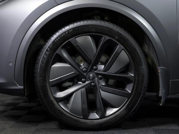 Li Auto (Lixiang) L7 I Рестайлинг с пробегом 2024 года, цена 6 890 000 рублей, 22158 км, внедорожник, Автокод Объявления