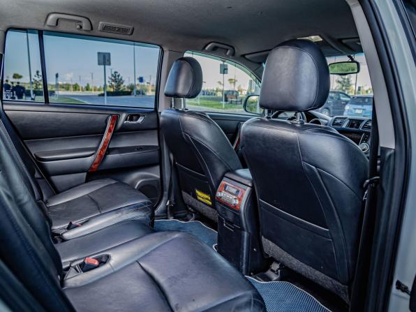 Toyota Highlander II (XU40) Рестайлинг с пробегом 2010 года, цена 2 147 500 рублей, 230000 км, внедорожник, Автокод Объявления