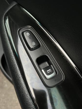 Kia Optima IV Рестайлинг с пробегом 2018 года, цена 1 990 000 рублей, 153846 км, седан, Автокод Объявления
